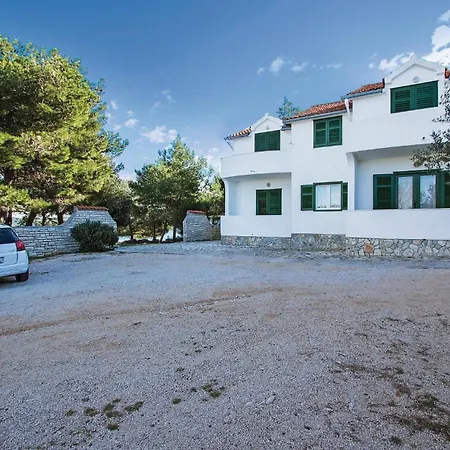 Apartment In With House Sea View